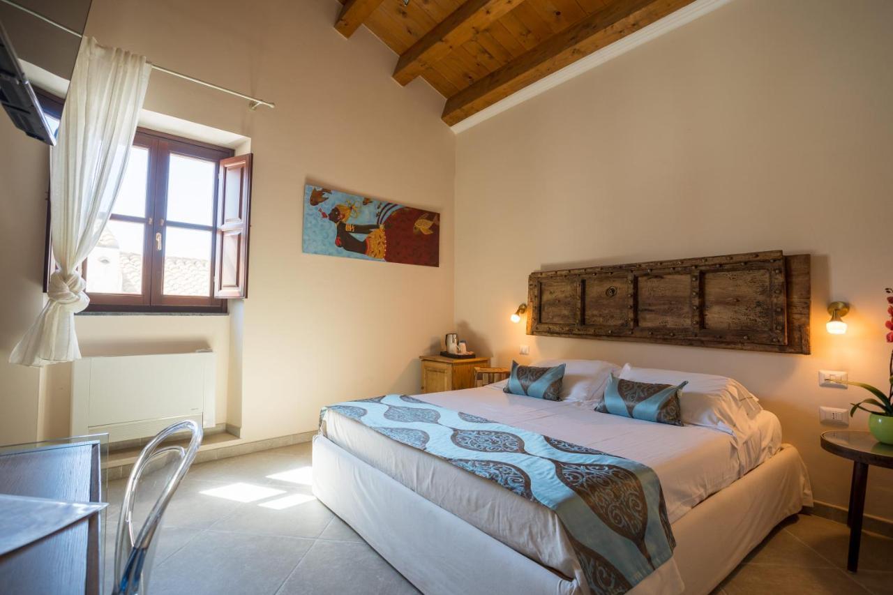 Moon'S Tower Suite&Rooms Portoscuso Exterior photo