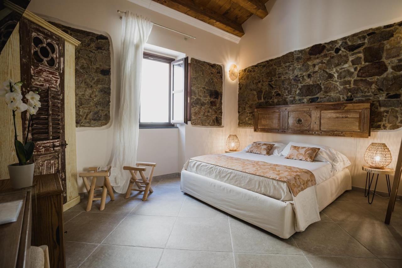 Moon'S Tower Suite&Rooms Portoscuso Exterior photo